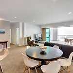 Qv Stunning 2 Bed Condo - 378